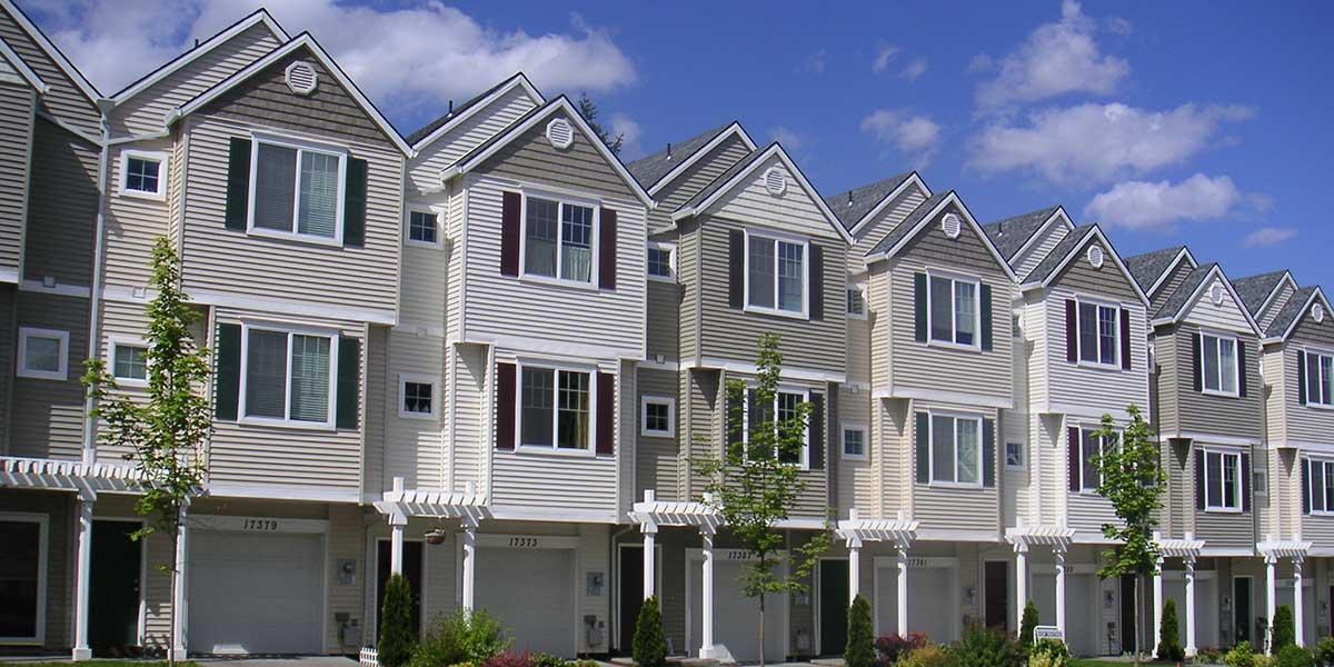 The Pro’s and Con’s of Purchasing Condos and Townhomes